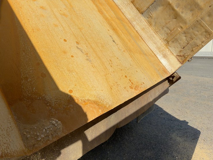 2001-mack-rd688s-image-26