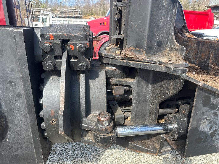 2007-timberpro-tf830-image-44