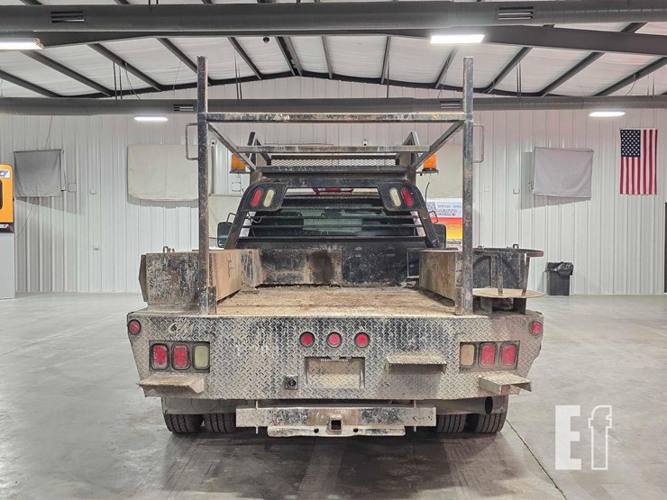 2014-chevrolet-silverado-3500hd-image-7