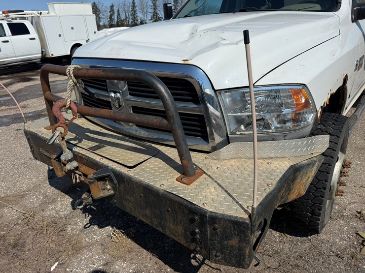 #1065-•-2013-ram-5500-heavy-duty-service-truck-image-9
