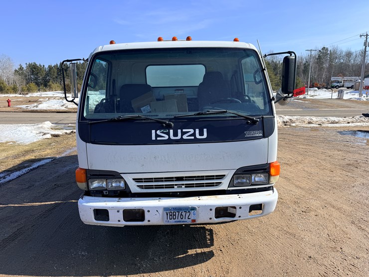 2001-isuzu-npr-image-2