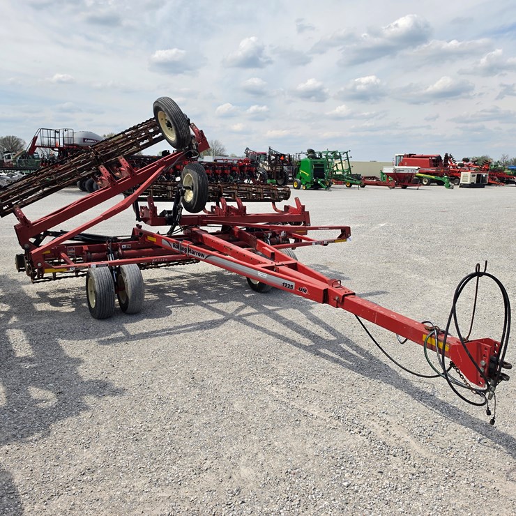 2012 UNVERFERTH 1225