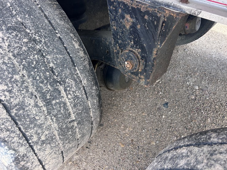 2007-benson-39'-end-dump-image-47