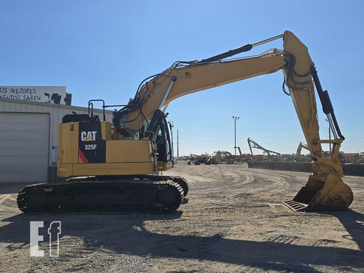 2019-caterpillar-325flcr-image-6
