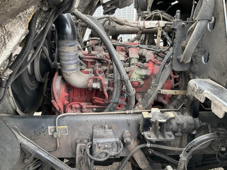 2018-peterbilt-520-image-15