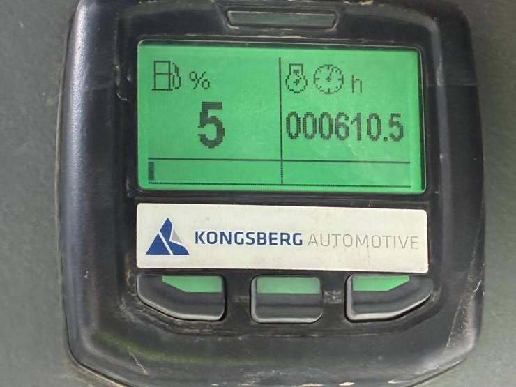 2019-gehl-r190-image-12