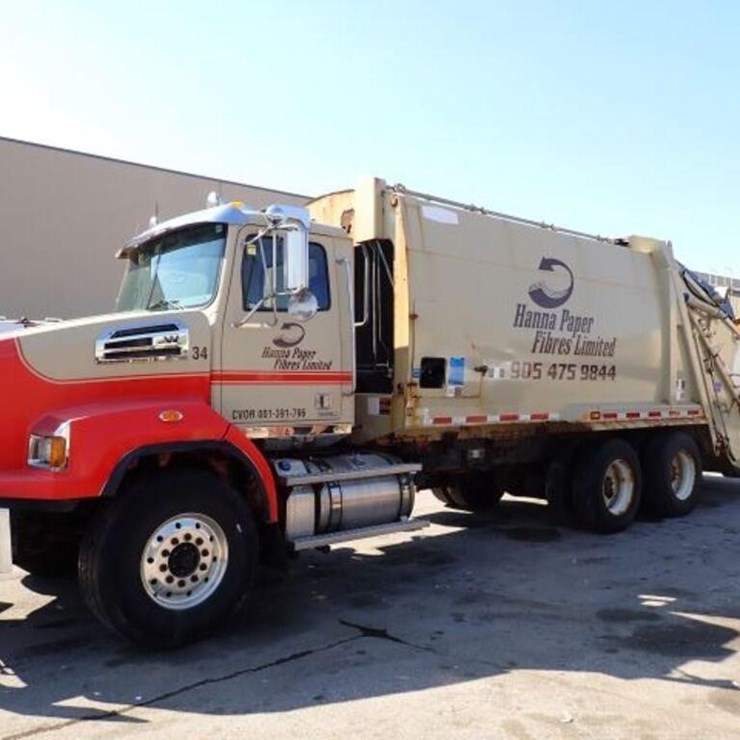 2017 WESTERN STAR 4700SB