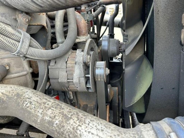 1997-ford-f800-image-32