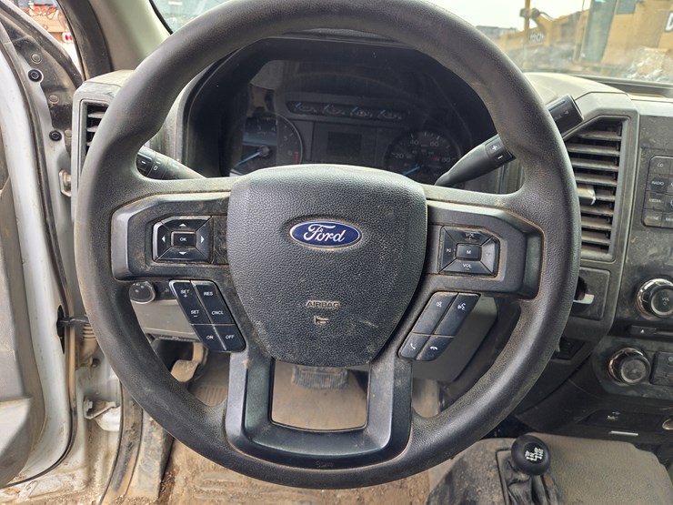 2017-ford-f350-image-52