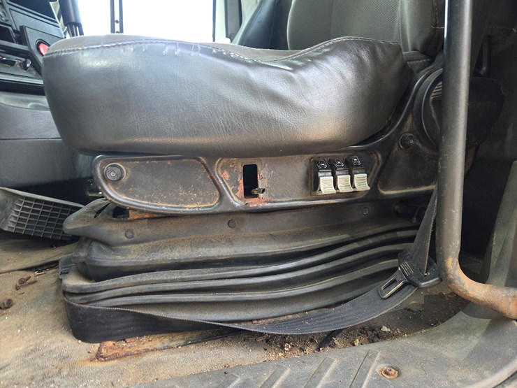 2012-international-prostar-image-51