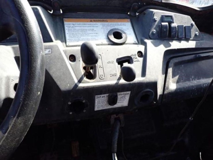 2015-honda-pioneer-700-image-14