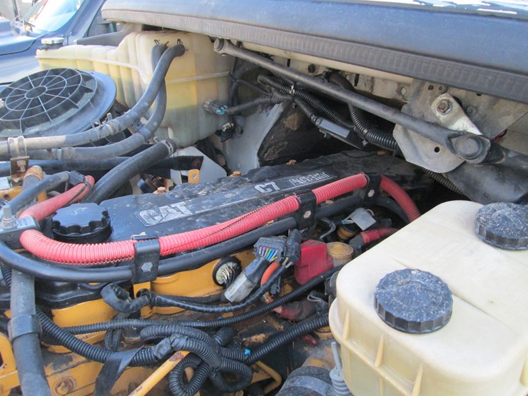 2005-caterpillar-c7-image-27