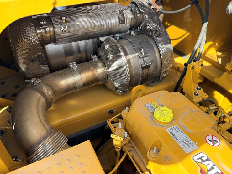 #1968-•-caterpillar-excavator-image-48