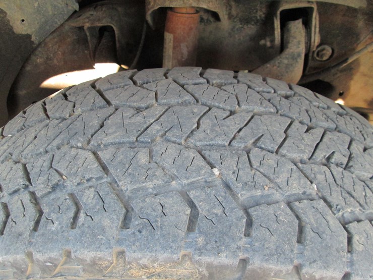 2001-gmc-1500hd-image-11