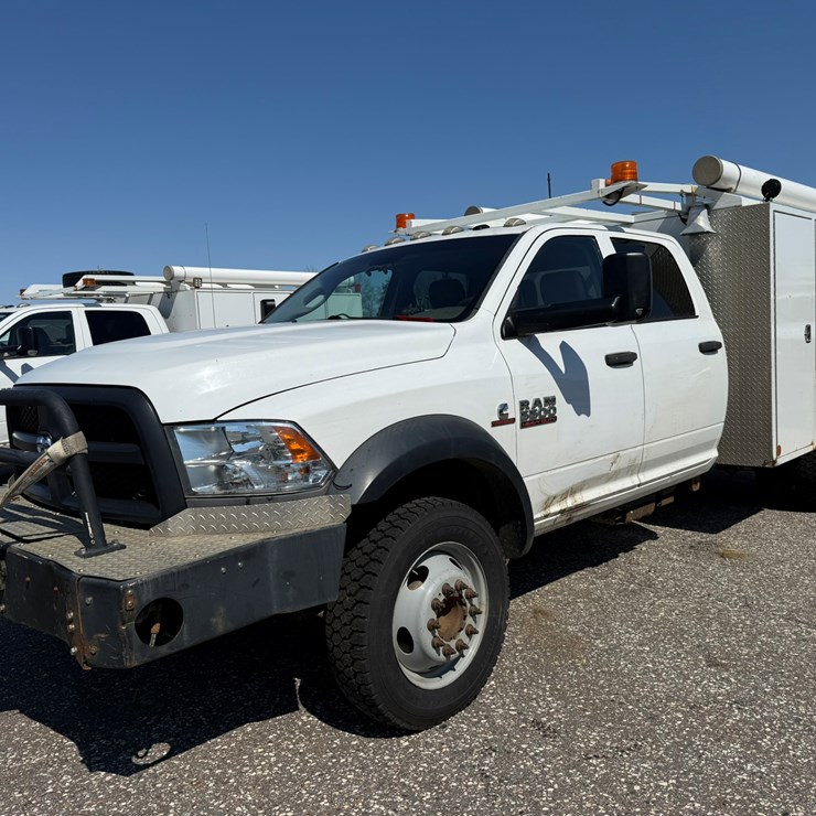 #1062 • 2015 Ram 5500 Heavy Duty Service Truck