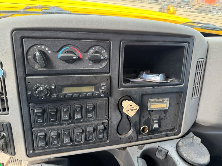 2009-international-workstar-7500-image-78