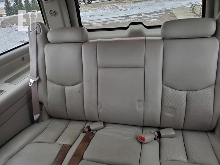 2006-cadillac-escalade-esv-image-5