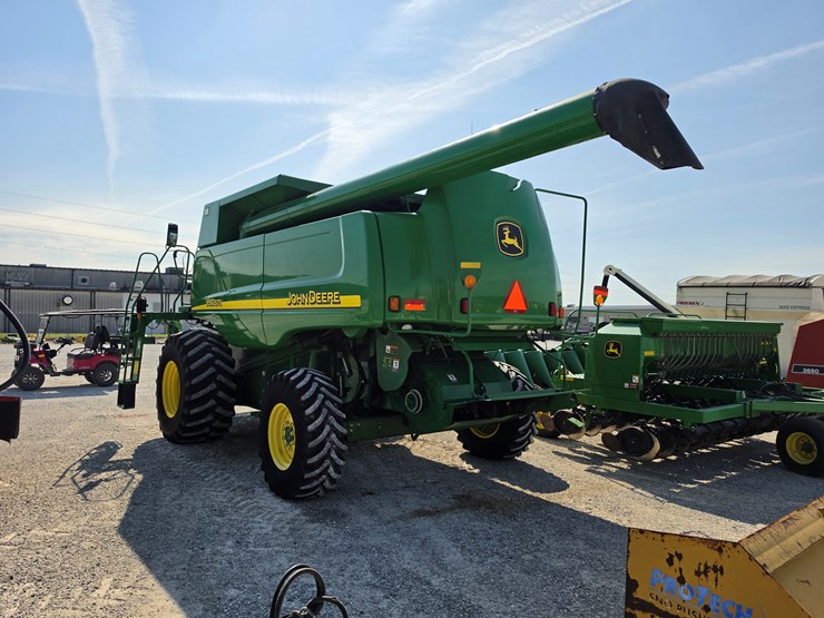 2006-john-deere-9560-sts-image-19