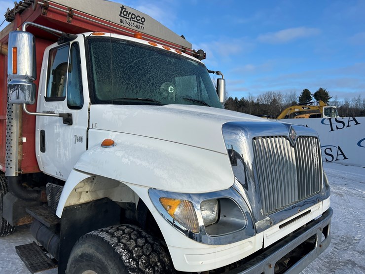 2005-international-7600-image-9