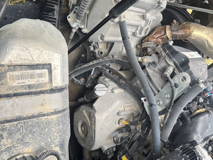 #2311-•-2023-can-am-hd-9-defender-xt-4x4-utv-image-28