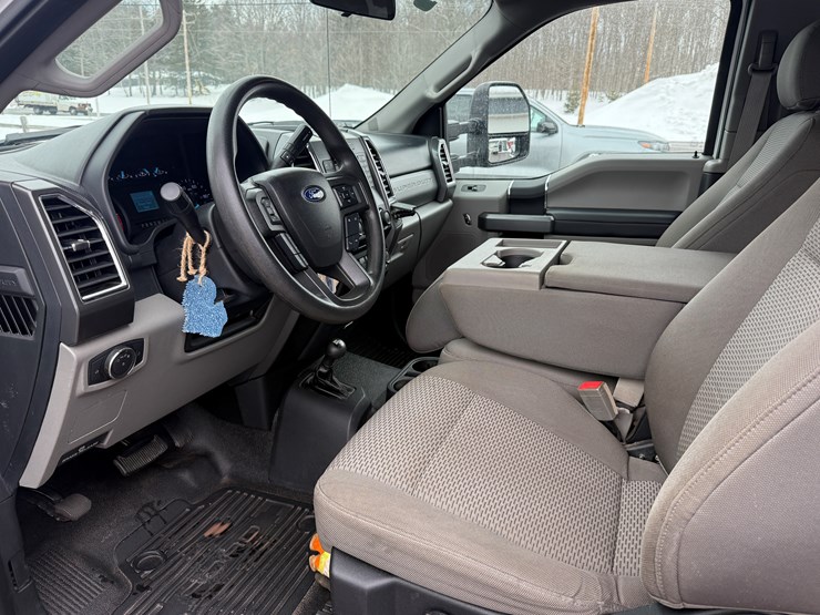 2018-ford-f550-image-49