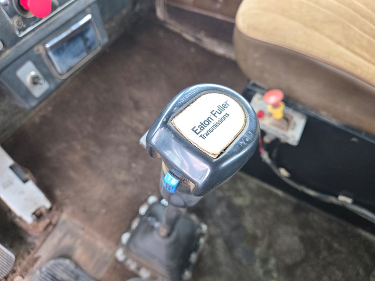 1993-kenworth-t800-image-87