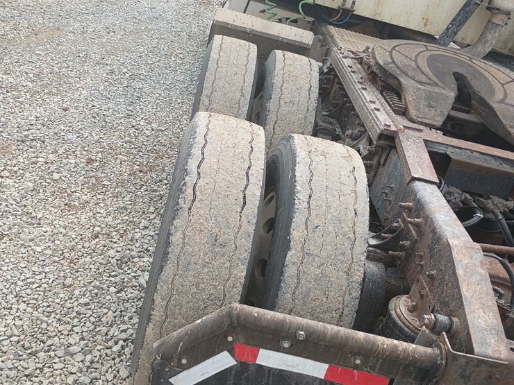 2000-international-9200i-image-20