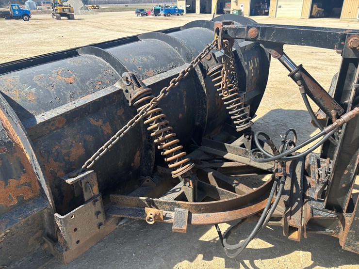 2006-international-7600-image-105