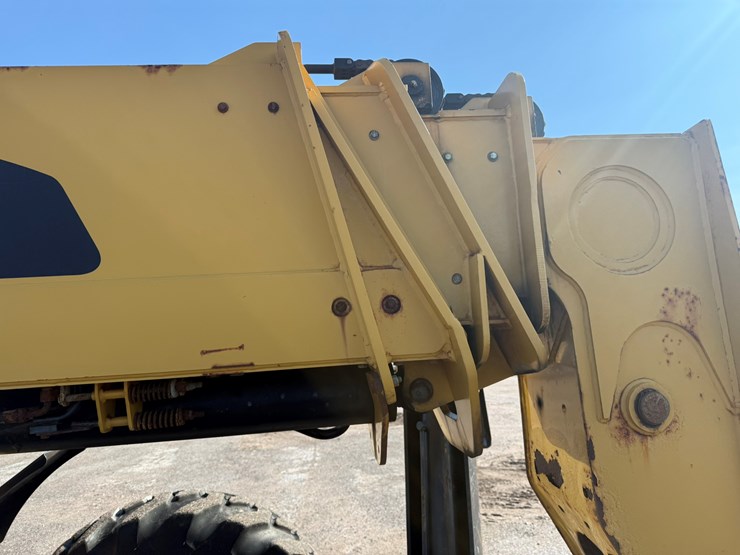 2007-caterpillar-tl1055-image-16