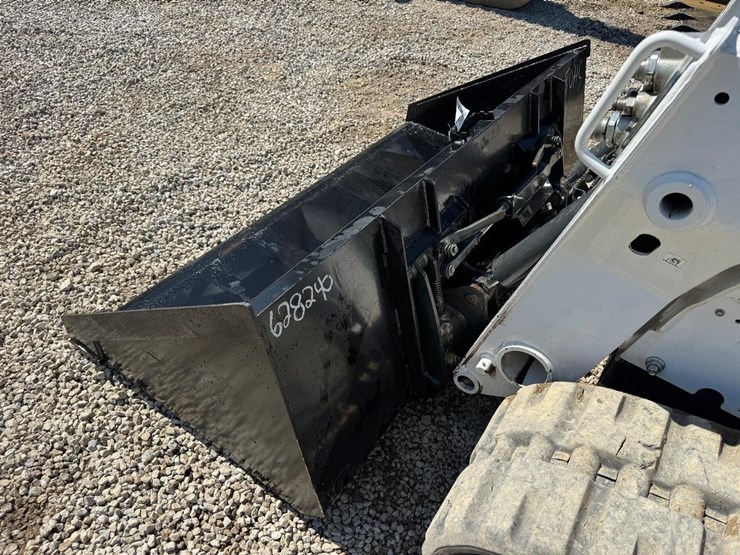 wildcat-80"-skid-steer-high-capacity-bucket-image-6