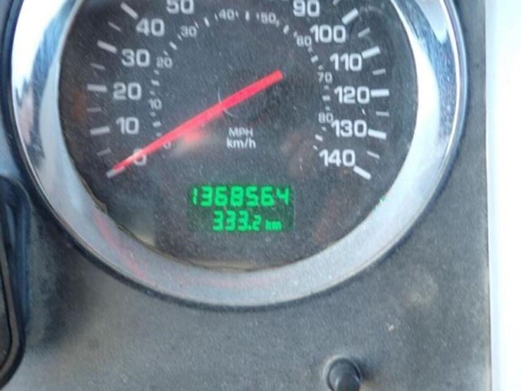 2013-kenworth-t800-image-16