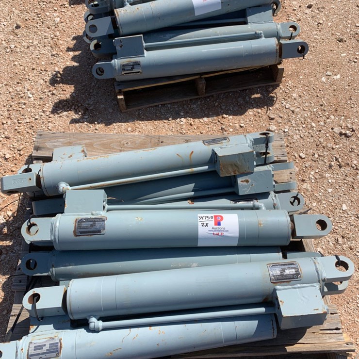 2 Pallets of (15) CRC-1659 3000 PSI Hydraulic Cylinders