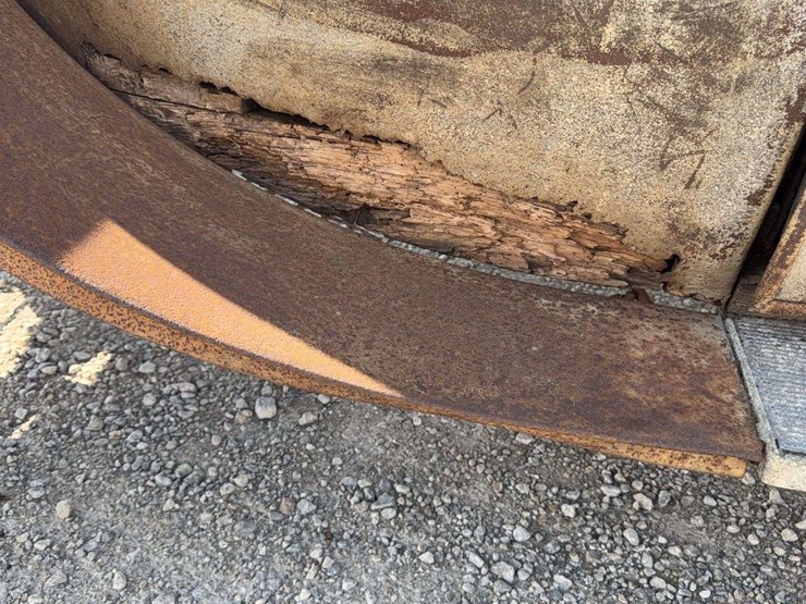 1916-milburn-electric-car-image-17