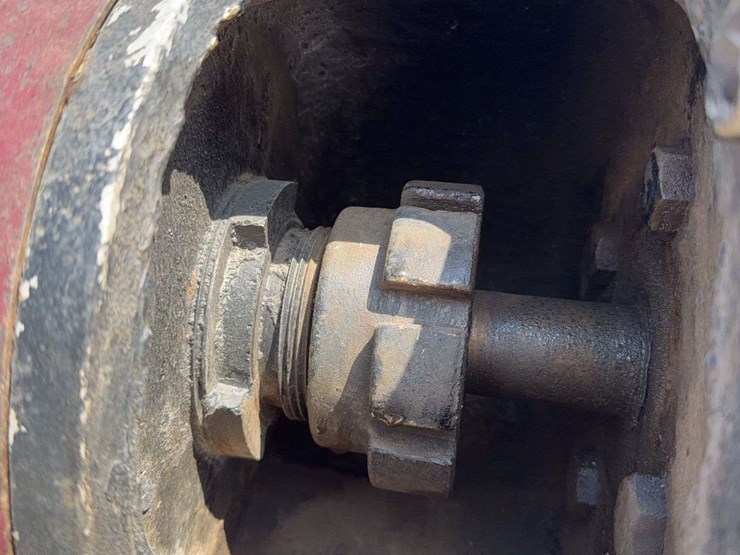 1910-advance-rumely-steam-traction-engine-image-18