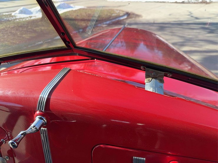 1937-international-d2-panel-truck-image-29