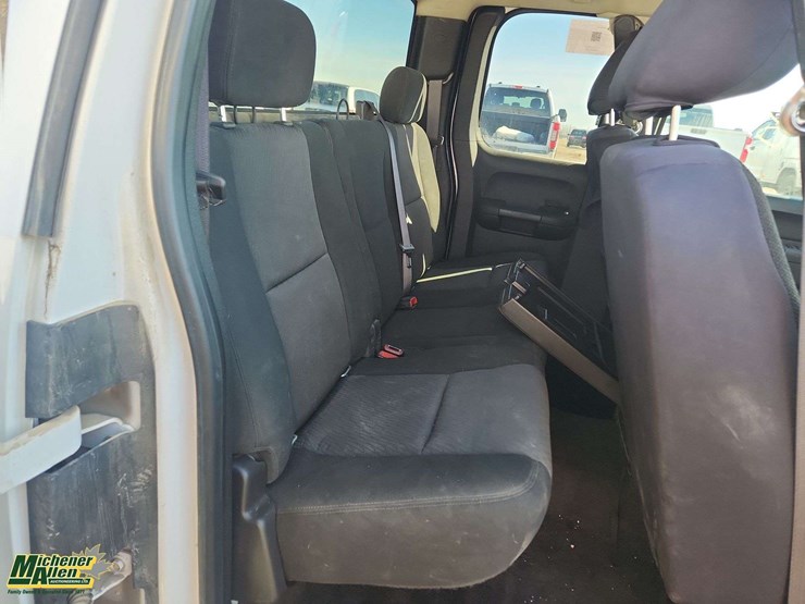 2010-chevrolet-silverado-1500-image-17