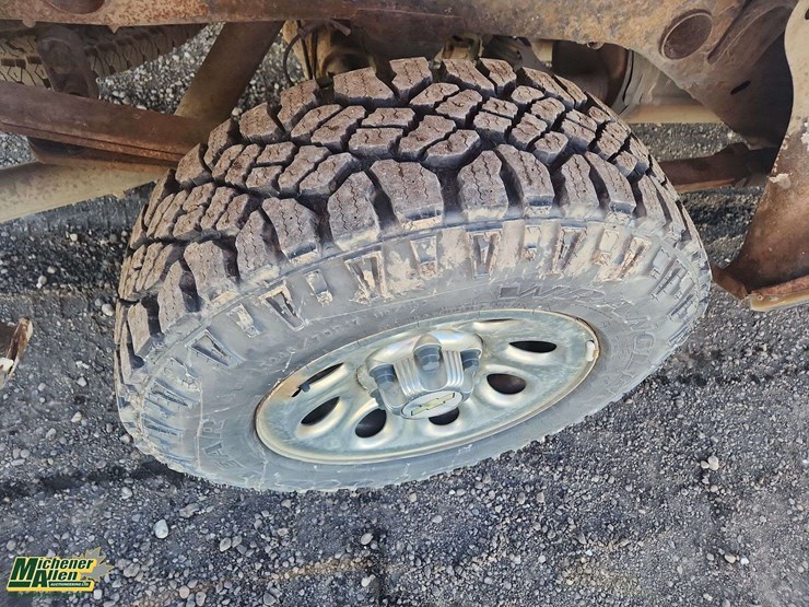 2010-chevrolet-silverado-1500-image-12