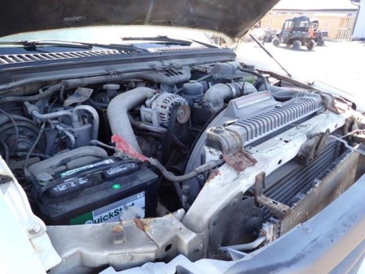 2003-ford-f550-xl-image-24