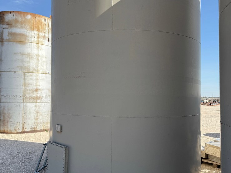 2007-crall-products-12’-dia-x-15’-h-300-bbl-crude-oil-storage-tank-image-1