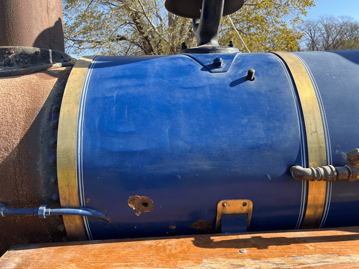 frick-steam-locomotive-with-track-image-185