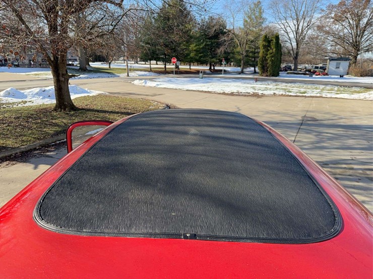 1937-international-d2-panel-truck-image-37