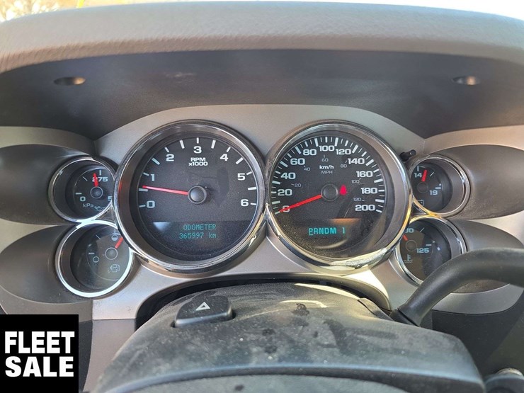 2010-chevrolet-silverado-2500hd-image-21