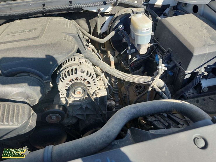 2010-chevrolet-silverado-1500-image-27