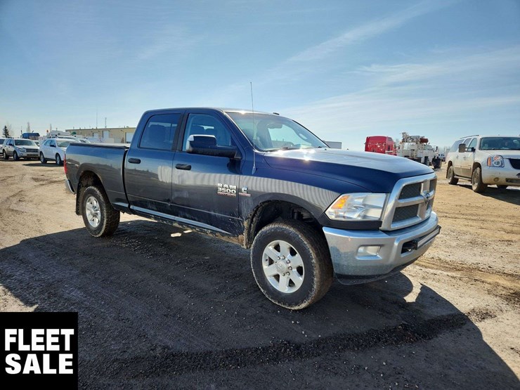 2013-dodge-3500-image-4