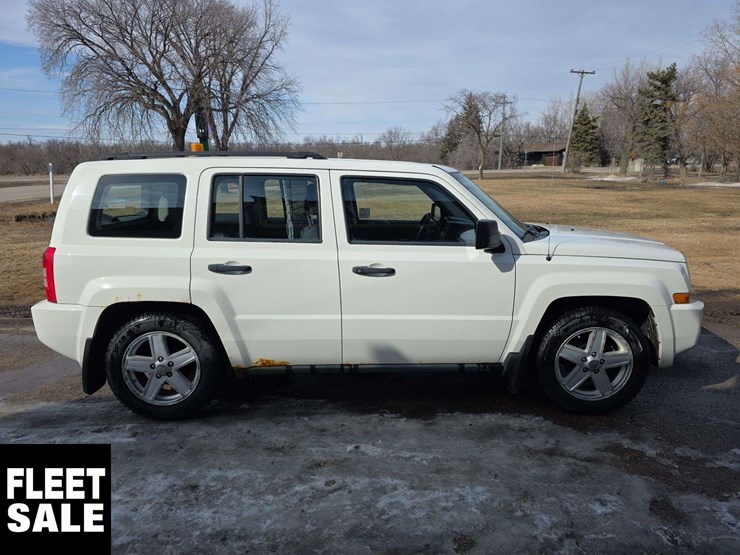 2010-jeep-patriot-image-8