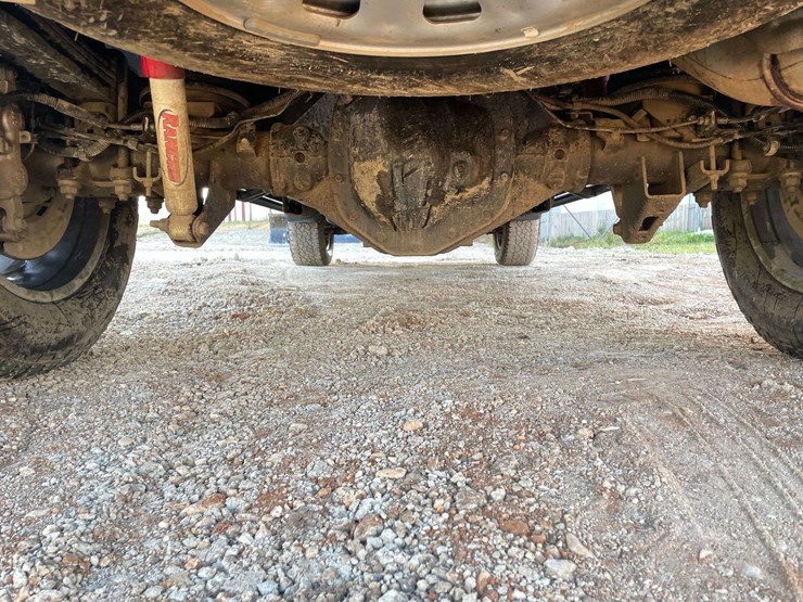 2024-chevrolet-silverado-2500-image-25