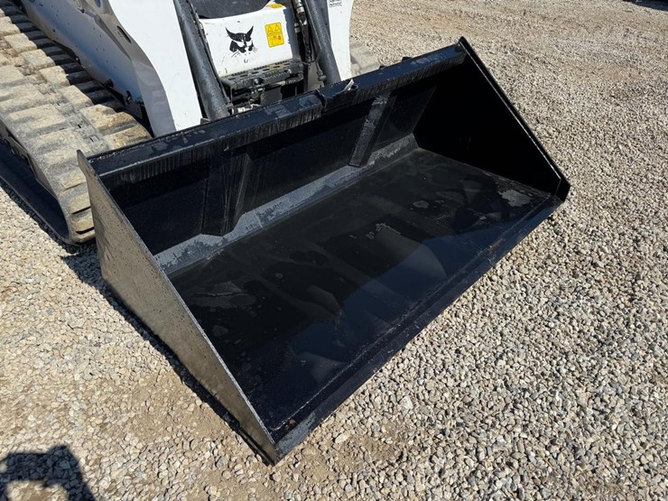 wildcat-80"-skid-steer-high-capacity-bucket-image-3