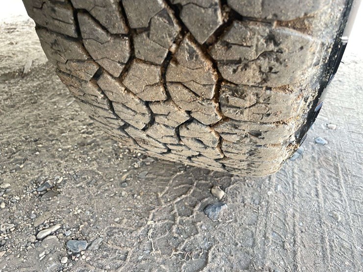 2024-chevrolet-silverado-2500-image-24