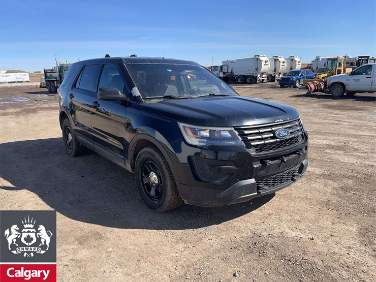 2018-ford-explorer-image-7