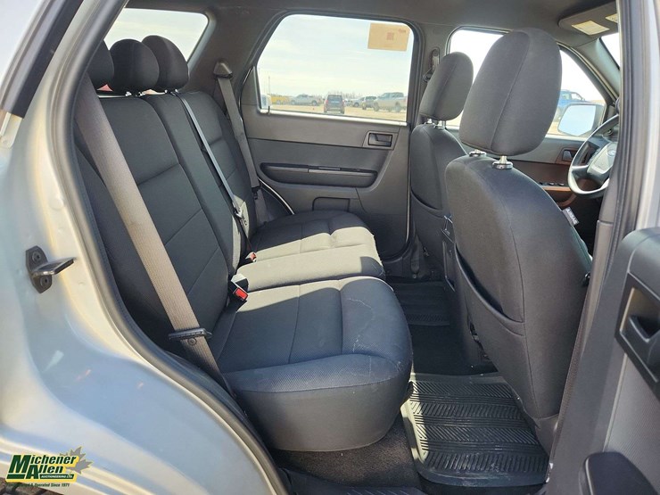 2008-ford-escape-image-22